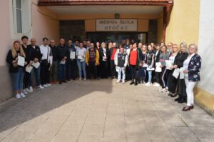  Srednja škola Otočac – dodjela uvjerenja polaznicima programa Temeljne digitalne vještine SLIKA 