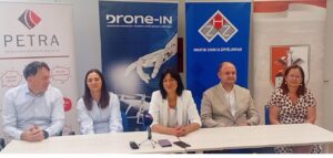  Drone in 2 